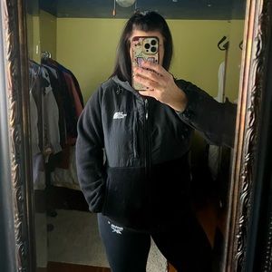 Classic North Face fleece jacket in black . Size Large.
